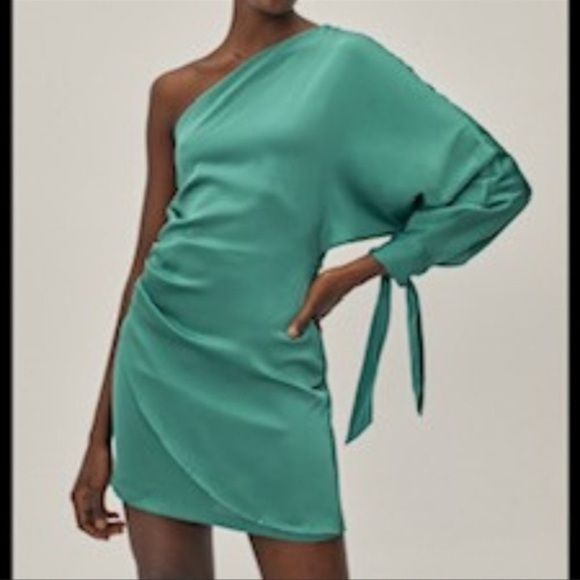 Nasty Gal Dresses & Skirts - Brand New Nasty Gal Asymmetric Satin Mini